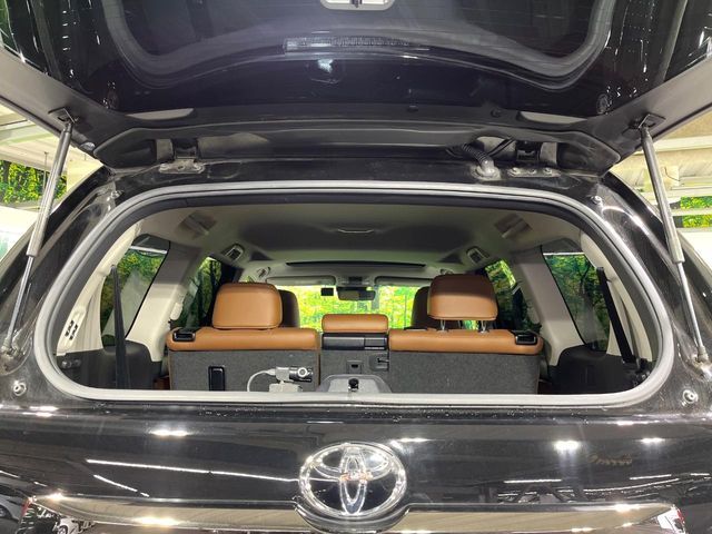 TOYOTA LANDCRUISER PRADO 2022