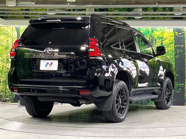 TOYOTA LANDCRUISER PRADO 2022