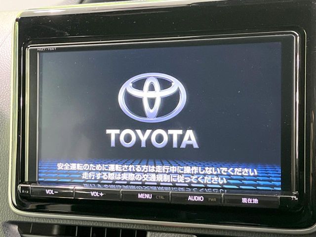 TOYOTA NOAH 2017