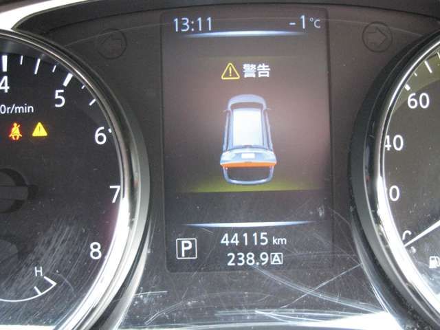 NISSAN X-TRAIL 4WD 2015