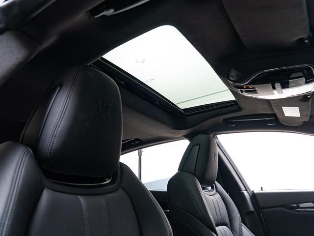 MASERATI MASERATI QUATTROPORTE 2022