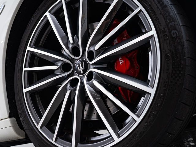 MASERATI MASERATI QUATTROPORTE 2022