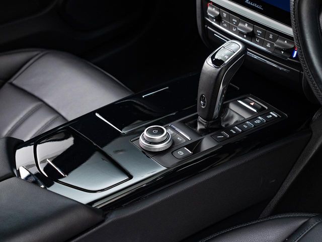 MASERATI MASERATI QUATTROPORTE 2022