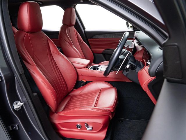 MASERATI MASERATI Grecale 2023