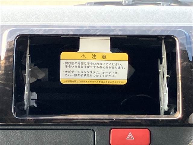 TOYOTA HIACE van 4WD 2025