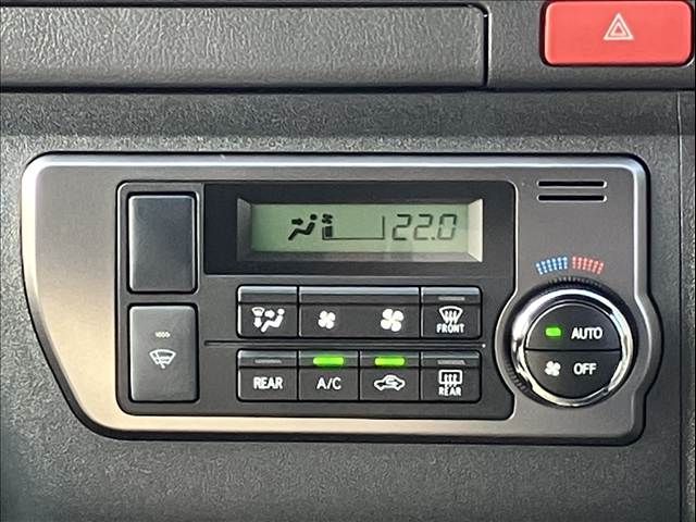 TOYOTA HIACE van 4WD 2025