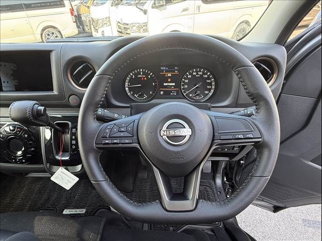 NISSAN CARAVAN van 4WD 2025