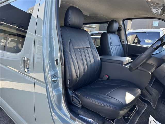 TOYOTA HIACE van 2WD 2025