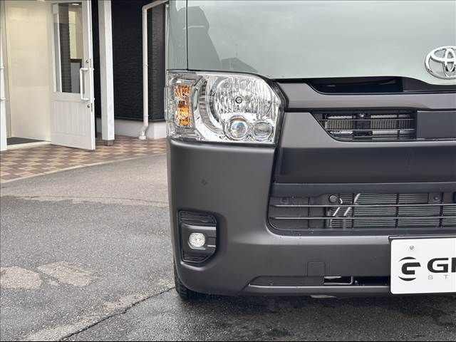 TOYOTA HIACE van 2WD 2025