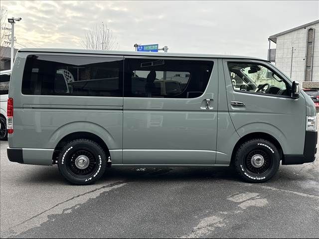 TOYOTA HIACE van 2WD 2025