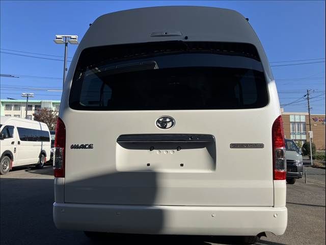 TOYOTA HIACE wagon 4WD 2025