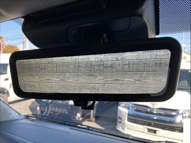 TOYOTA HIACE wagon 4WD 2025