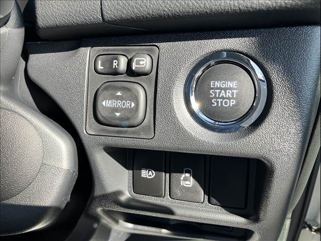 TOYOTA HIACE wagon 4WD 2025