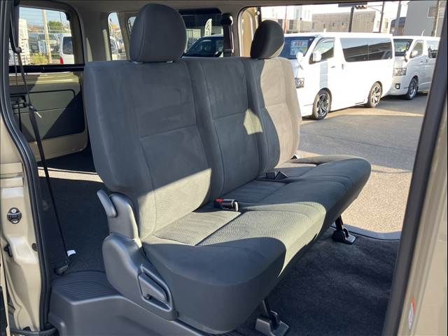 TOYOTA HIACE van 2WD 2025