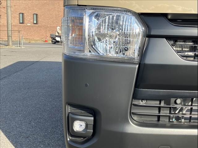 TOYOTA HIACE van 2WD 2025