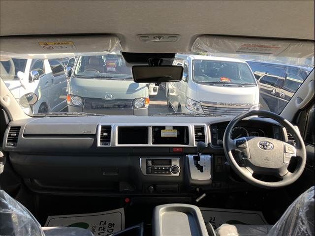 TOYOTA HIACE wagon 4WD 2025