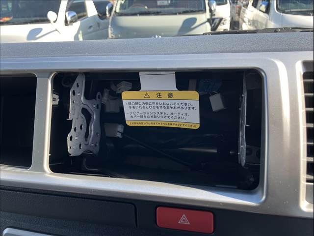 TOYOTA HIACE wagon 4WD 2025