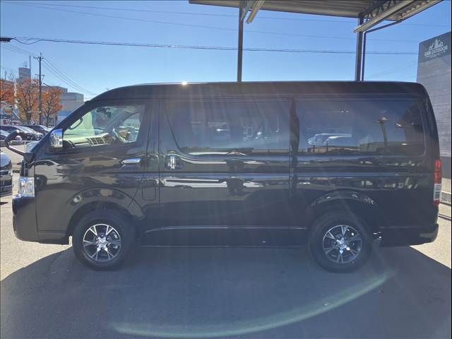 TOYOTA HIACE wagon 4WD 2025