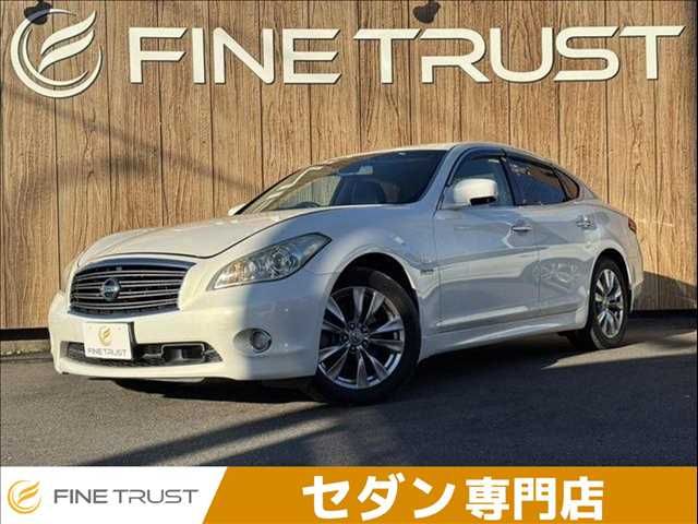 NISSAN FUGA HYBRID 2011