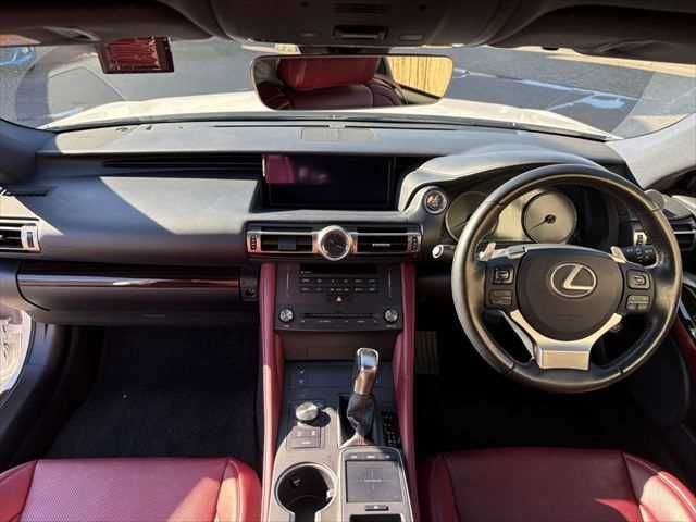 TOYOTA LEXUS RC300 2019