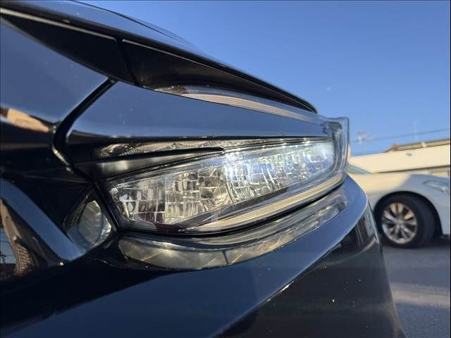 HONDA INSIGHT sedan 2019