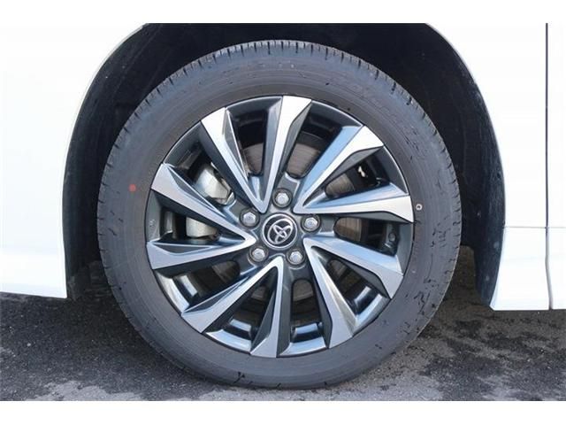 TOYOTA VOXY HYBRID 2025