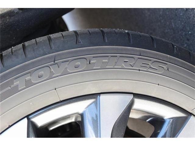 TOYOTA VOXY HYBRID 2025