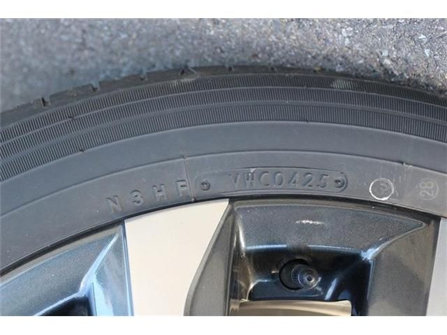 TOYOTA VOXY HYBRID 2025