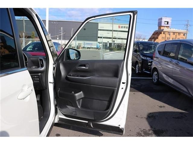 TOYOTA VOXY HYBRID 2025