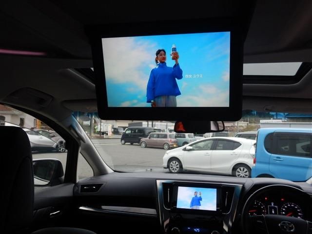 TOYOTA VELLFIRE 2015