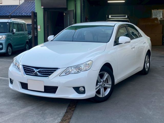 TOYOTA MARK X 2011