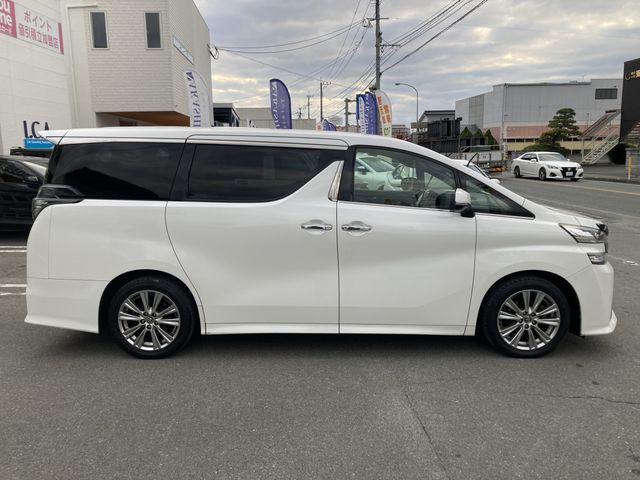 TOYOTA VELLFIRE 2016