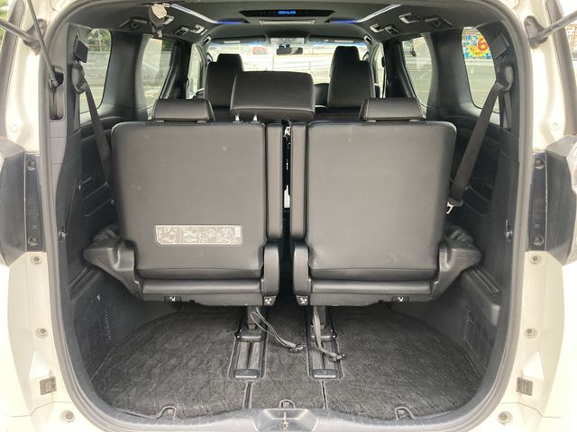 TOYOTA VELLFIRE 2016