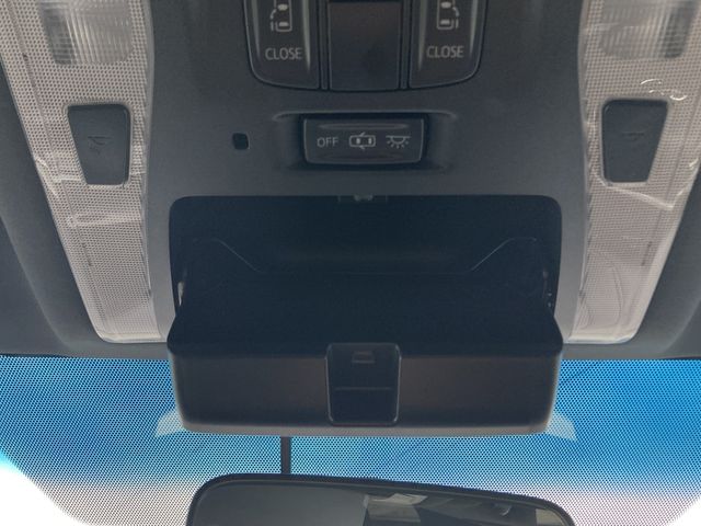 TOYOTA VELLFIRE 2016