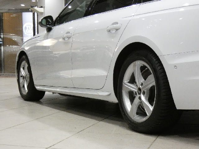 AUDI AUDI A4 2021