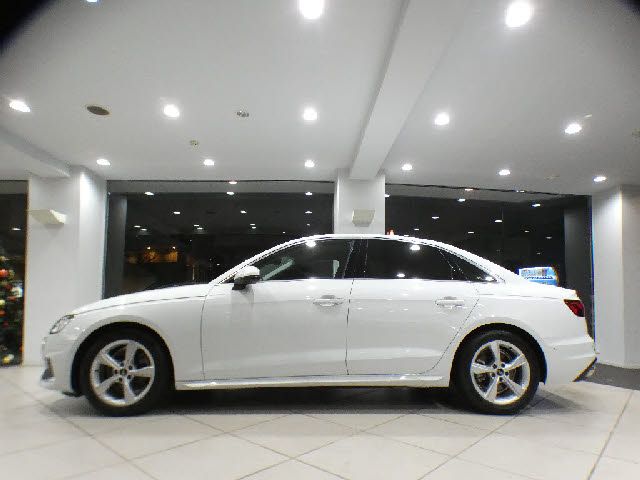 AUDI AUDI A4 2021