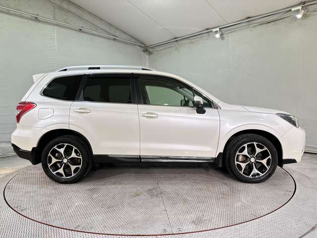 SUBARU FORESTER 2012