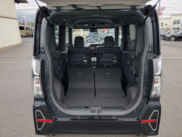 DAIHATSU TANTO CUSTOM 2022