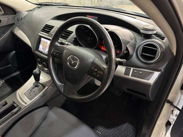 MAZDA AXELA SPORTS 2009