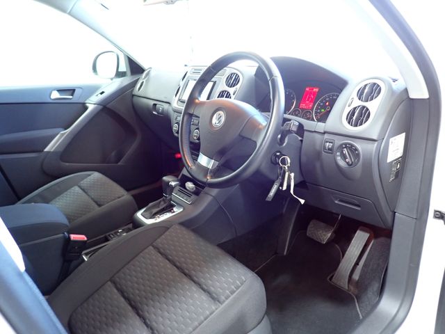 VOLKSWAGEN VOLKSWAGEN TIGUAN 2009