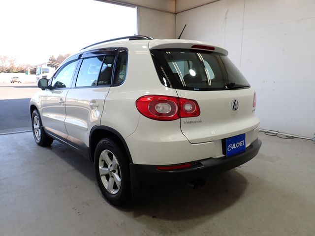 VOLKSWAGEN VOLKSWAGEN TIGUAN 2009