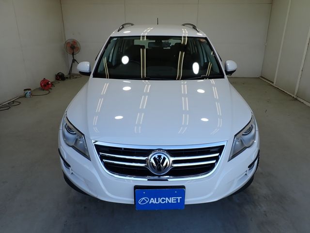 VOLKSWAGEN VOLKSWAGEN TIGUAN 2009