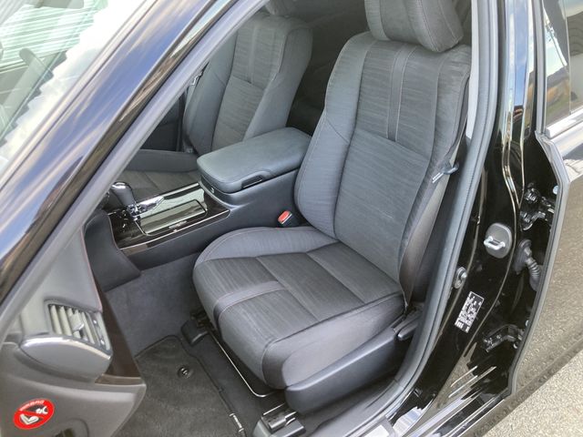 TOYOTA CROWN sedan 2017