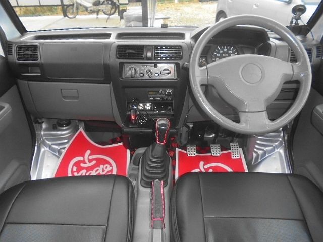 MITSUBISHI MINICAB van 2009