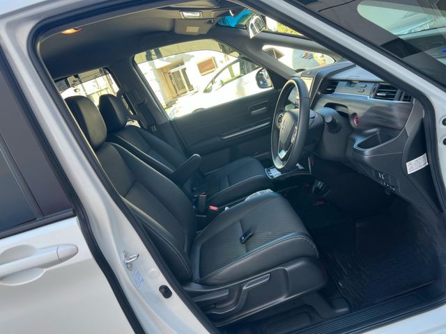 HONDA FREED HYBRID 2022