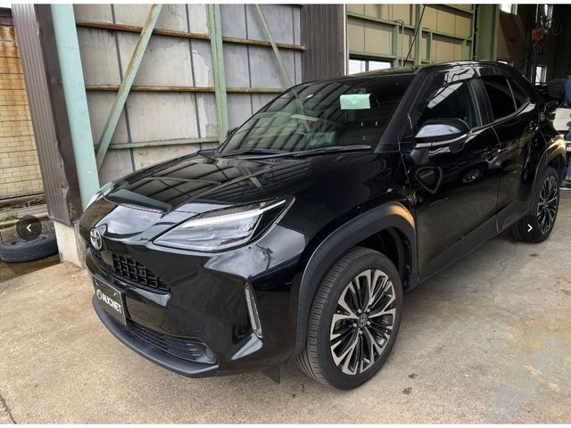 TOYOTA YARIS CROSS 2022 