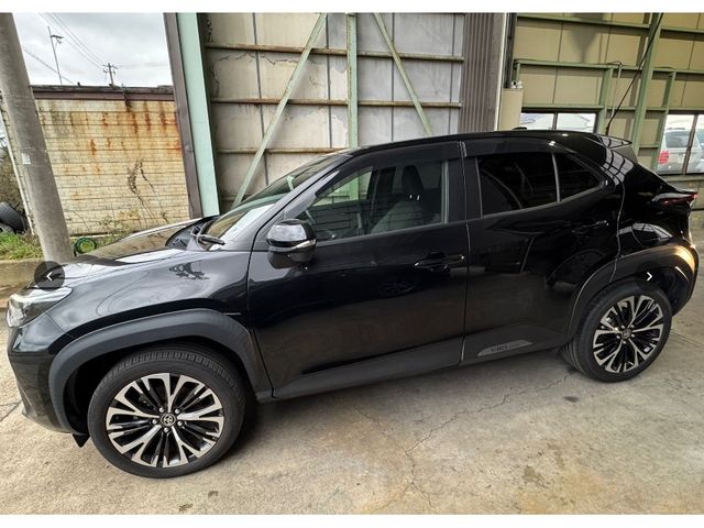 TOYOTA YARIS CROSS 2022