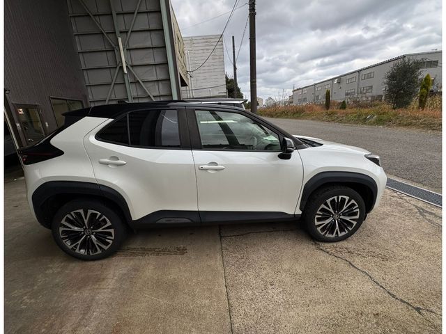 TOYOTA YARIS CROSS 2022