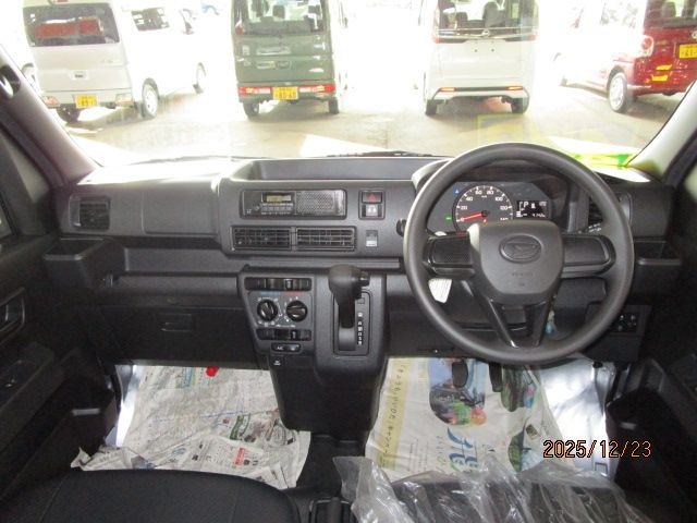 DAIHATSU HIJET CARGO 4WD 2024