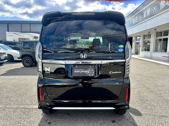 HONDA N BOX CUSTOM 2021